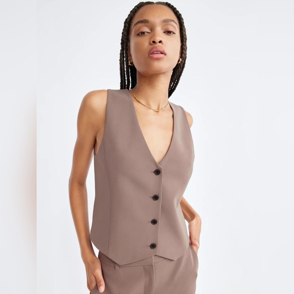 Aritzia Babaton BRADSHAW VEST taupe size 6